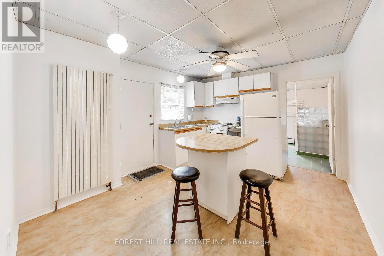 30 Robert Street, Toronto, Ontario  M5S 2K3 - Photo 8 - C12981486