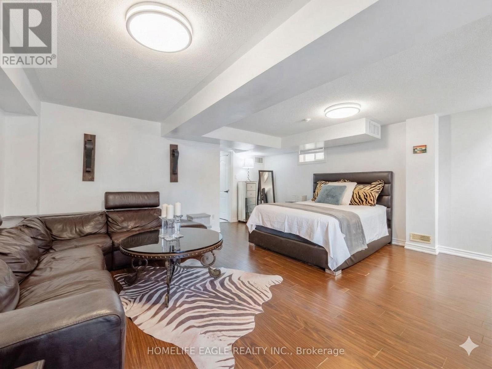 280 Fred Hagan Court, Newmarket, Ontario  L3Y 8K6 - Photo 13 - N12979502