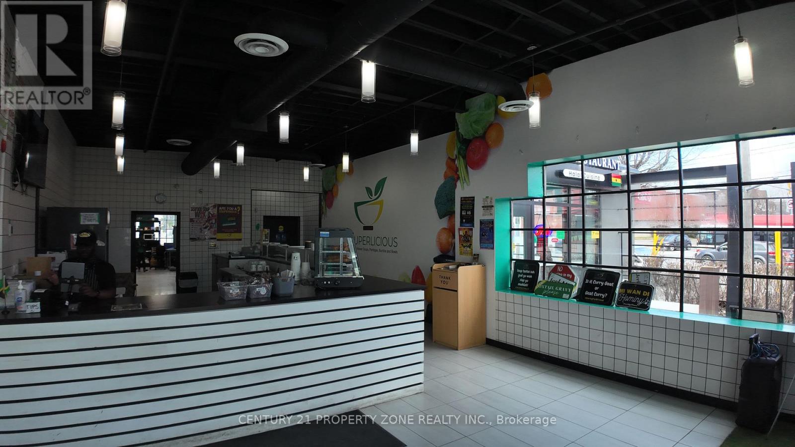 F - 3300 Dufferin Street, Toronto (Yorkdale-Glen Park), Ontario  M6A 2T5 - Photo 3 - W12941294