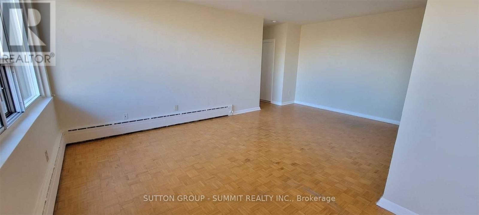 304 - 101 Brookhaven Drive, Toronto, Ontario  M6M 4P1 - Photo 5 - W12982508