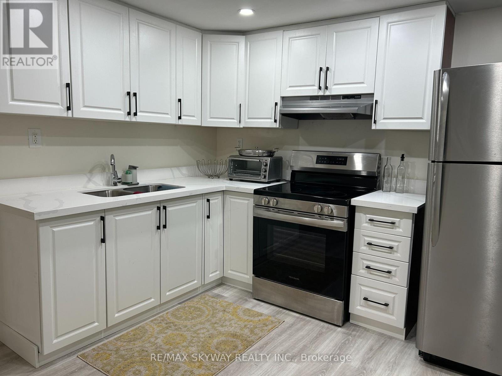 Basement - 118 Archdekin Drive, Brampton (Madoc), Ontario  L6V 1Y7 - Photo 3 - W12982528