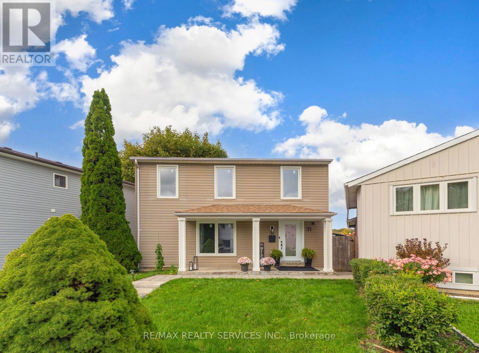 31 HUNTINGWOOD CRESCENT, Brampton, Ontario