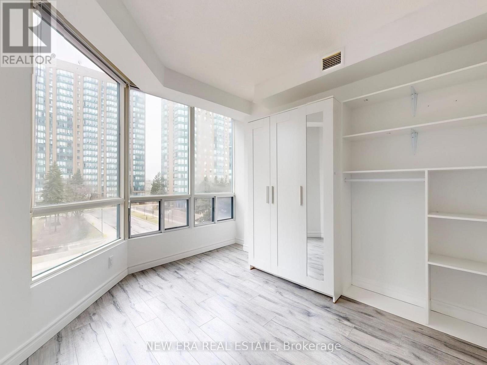 409 - 115 Hillcrest Avenue, Mississauga, Ontario  L5B 3Y9 - Photo 14 - W12982558