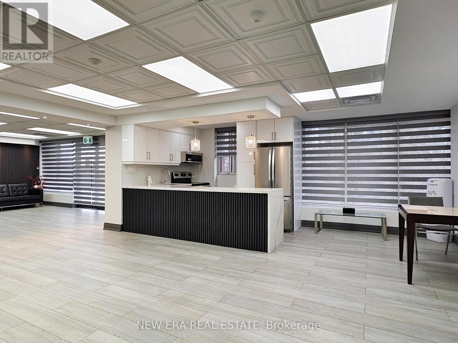 409 - 115 Hillcrest Avenue, Mississauga, Ontario  L5B 3Y9 - Photo 24 - W12982558