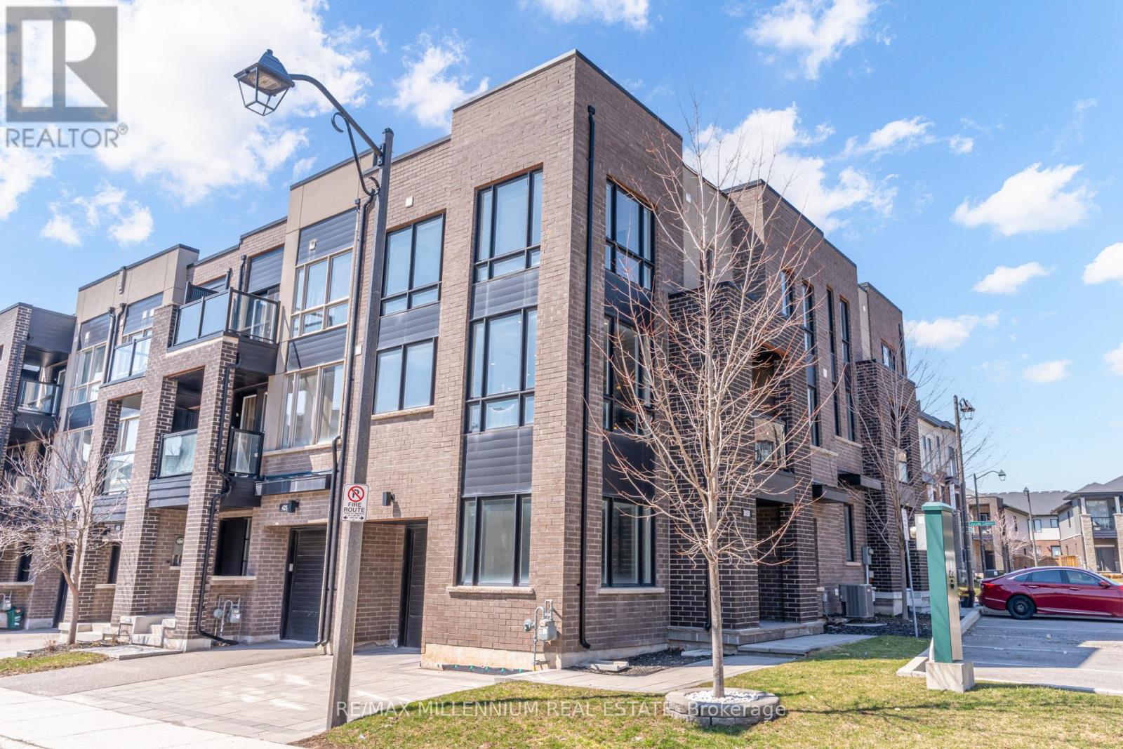 3058 BLACKTUSK COMMON, Oakville, Ontario