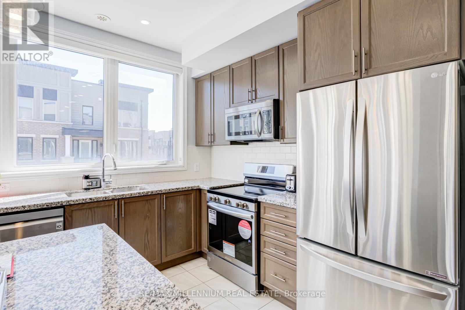 3058 Blacktusk Common, Oakville (Jm Joshua Meadows), Ontario  L6H 0R9 - Photo 20 - W12982568