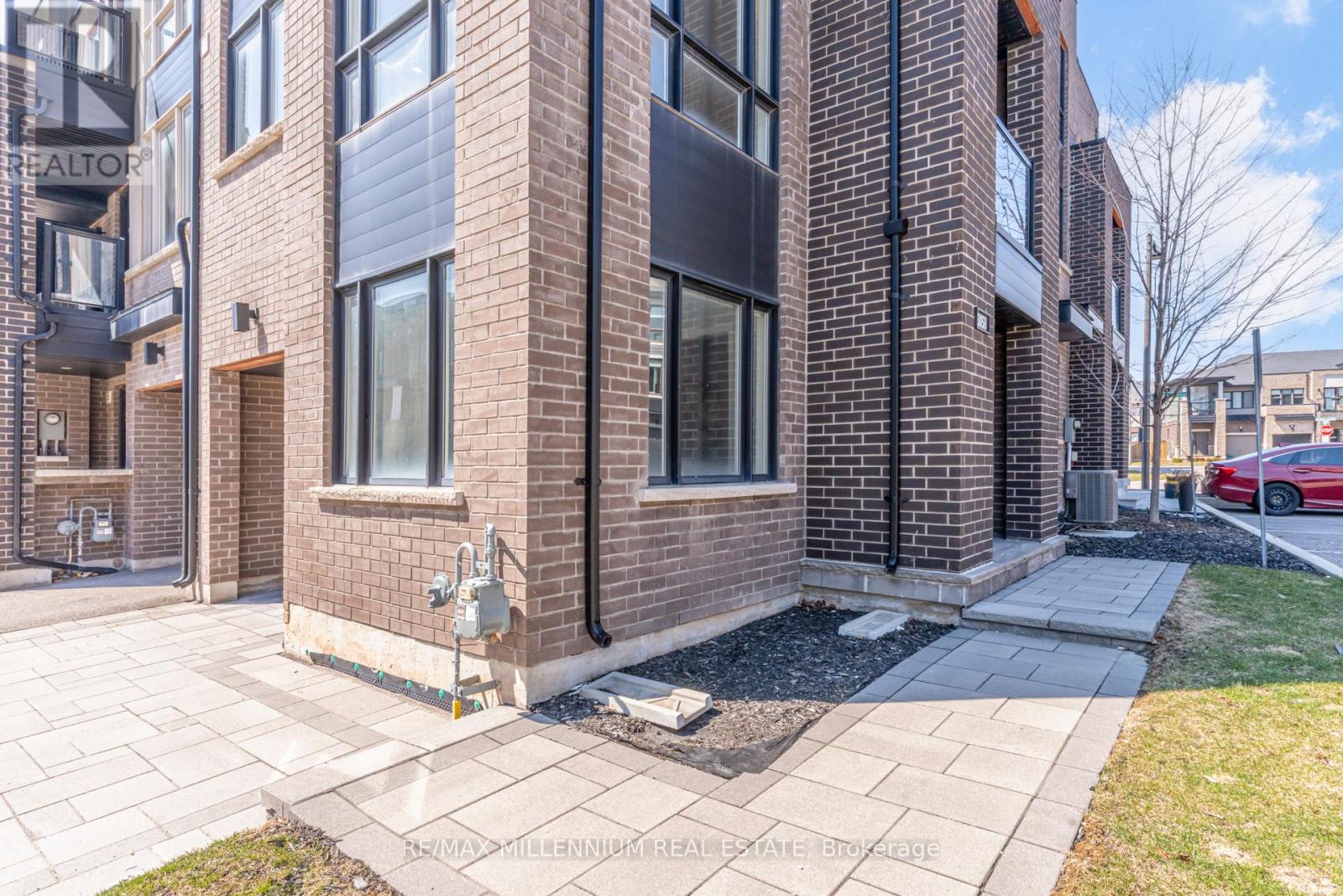 3058 Blacktusk Common, Oakville (Jm Joshua Meadows), Ontario  L6H 0R9 - Photo 4 - W12982568