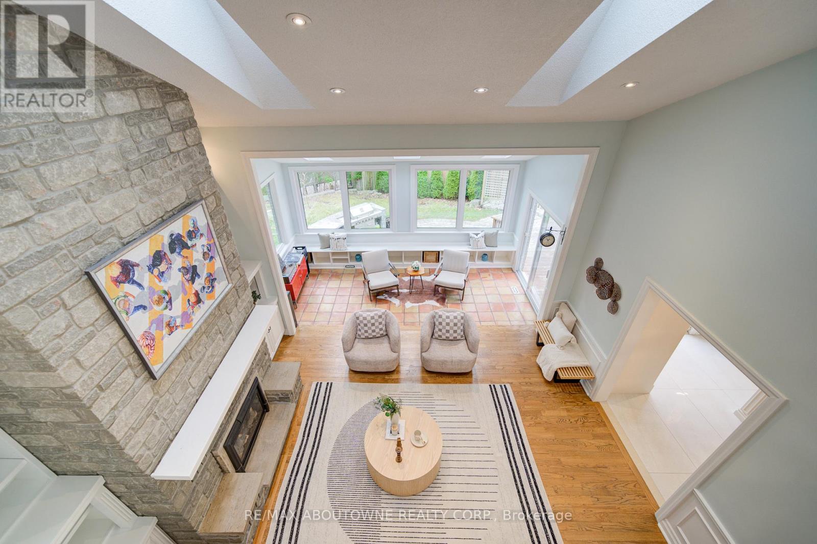 1328 King Henry Court, Oakville, Ontario  L6M 2Y6 - Photo 39 - W12982572