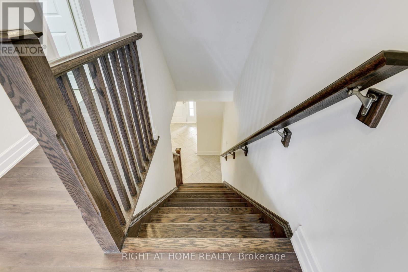 36 - 3002 Preserve Drive, Oakville, Ontario  L6M 0Y6 - Photo 12 - W12982600