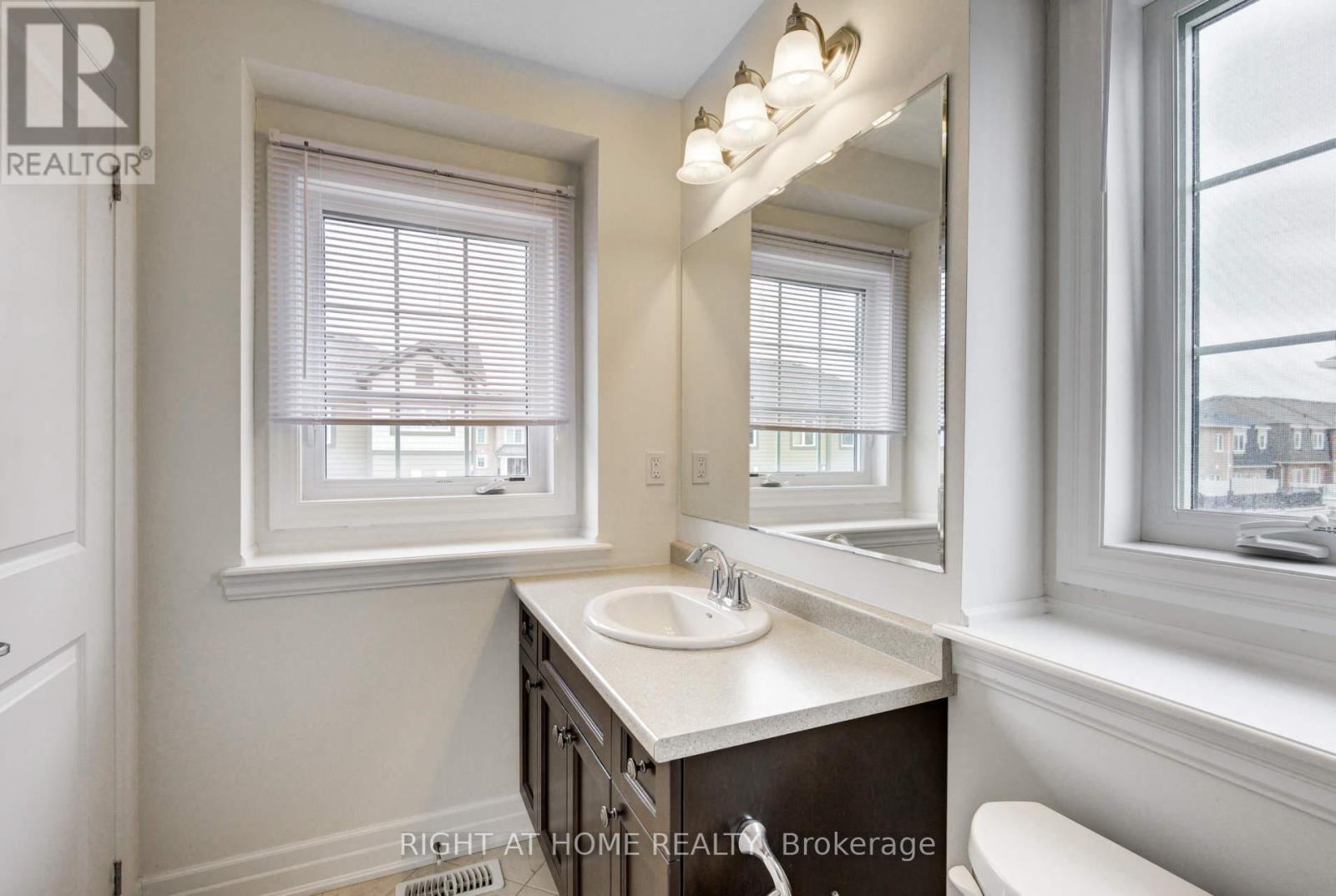 36 - 3002 Preserve Drive, Oakville, Ontario  L6M 0Y6 - Photo 33 - W12982600