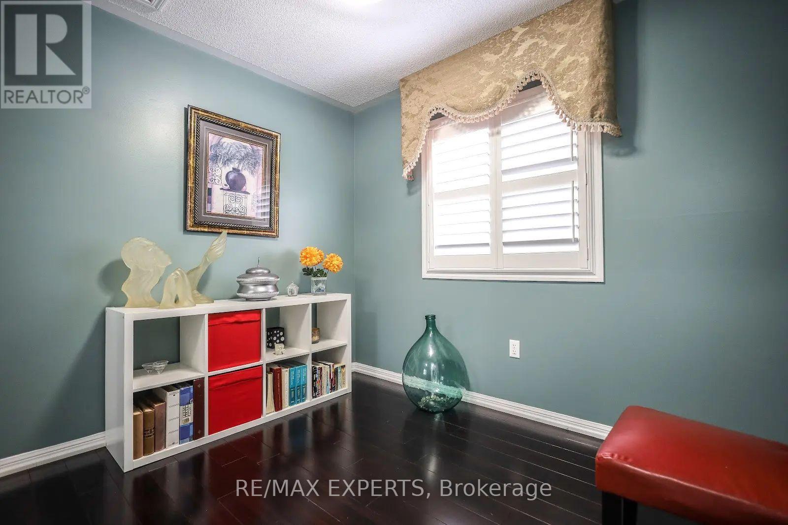 50 Dusty Star Road, Brampton, Ontario  L6R 1Y1 - Photo 11 - W12982628