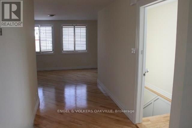 2 - 84 Reynolds Street, Oakville, Ontario  L6J 3K2 - Photo 5 - W12982648