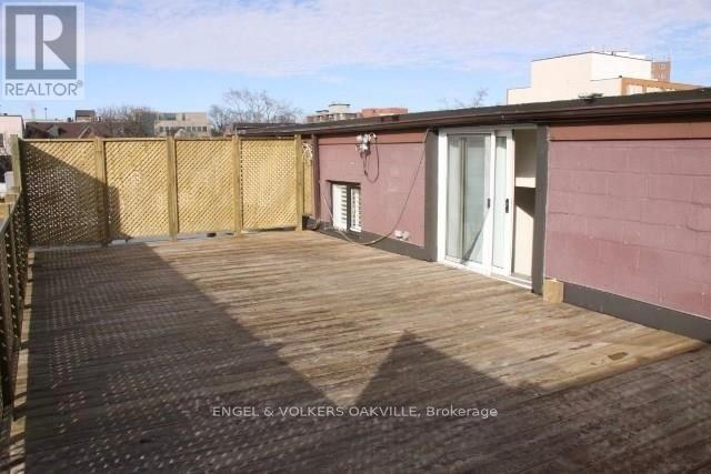 2 - 84 Reynolds Street, Oakville, Ontario  L6J 3K2 - Photo 9 - W12982648