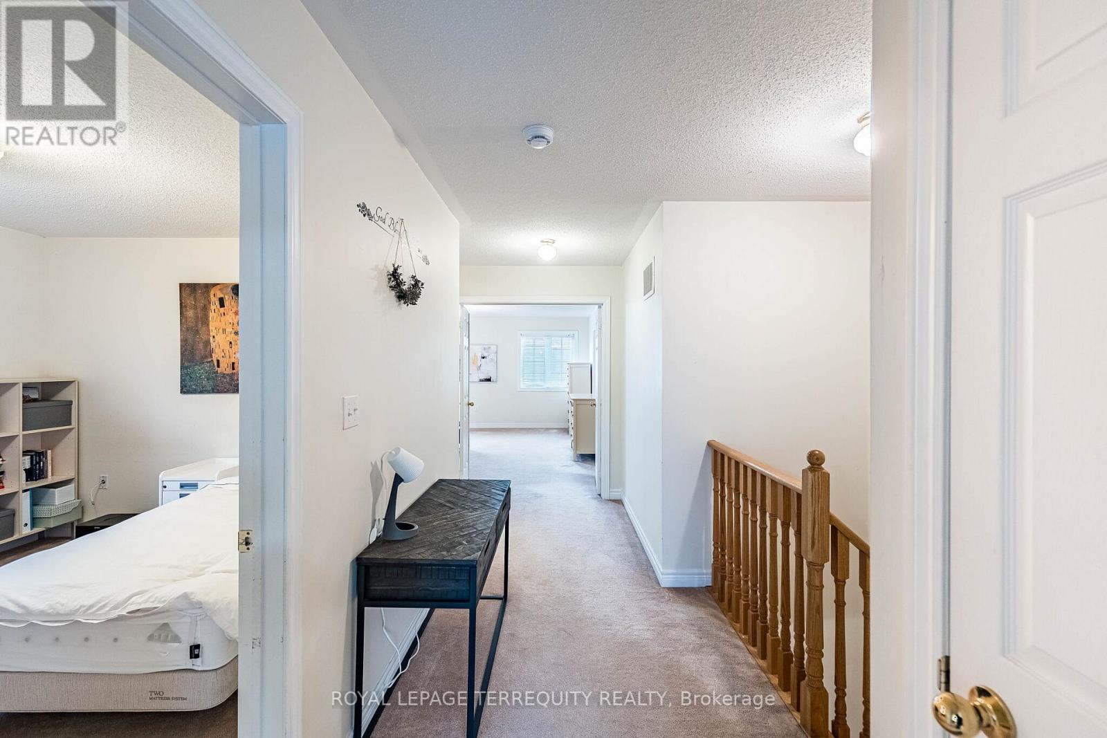 3926 Candlelight Drive, Mississauga, Ontario  L5M 8B3 - Photo 35 - W12982650