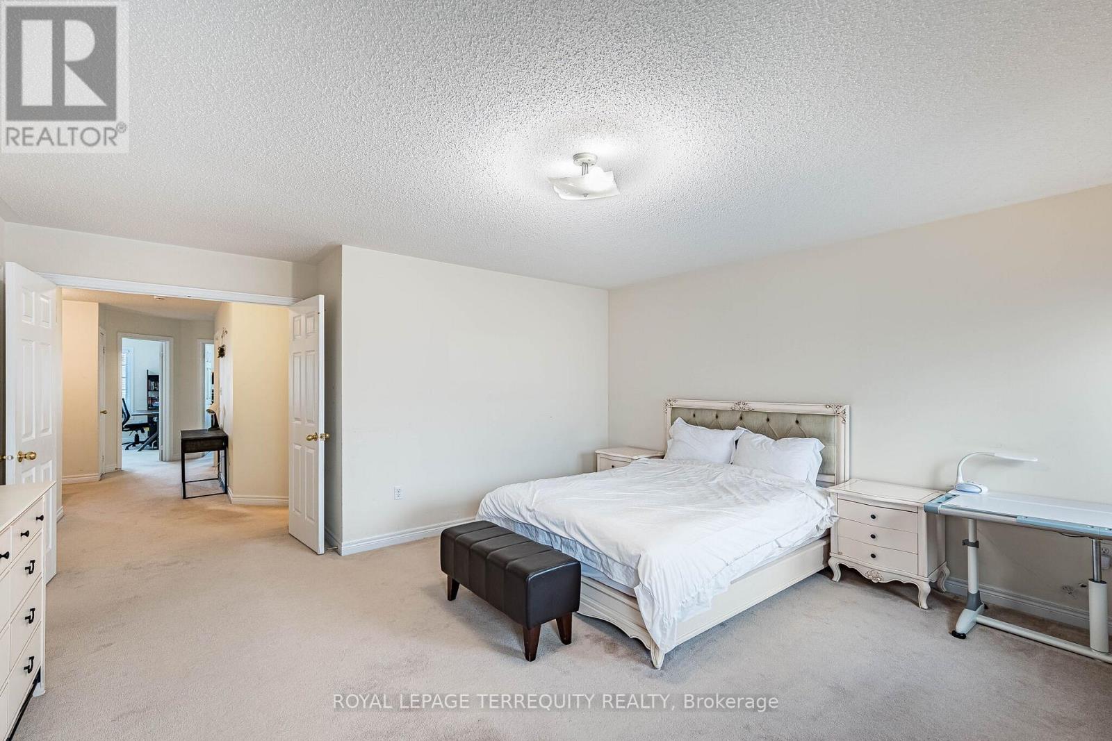 3926 Candlelight Drive, Mississauga, Ontario  L5M 8B3 - Photo 39 - W12982650