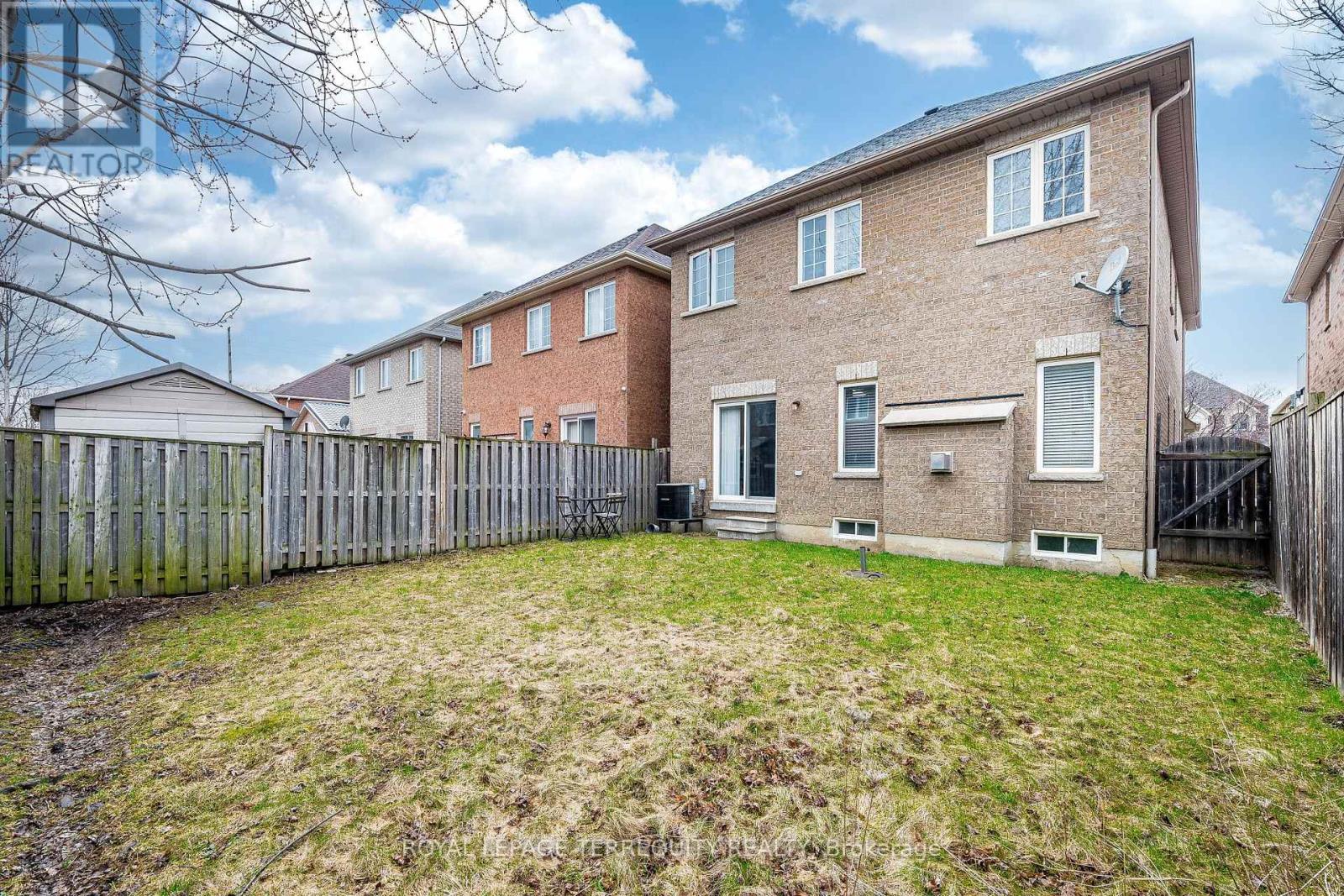 3926 Candlelight Drive, Mississauga, Ontario  L5M 8B3 - Photo 50 - W12982650