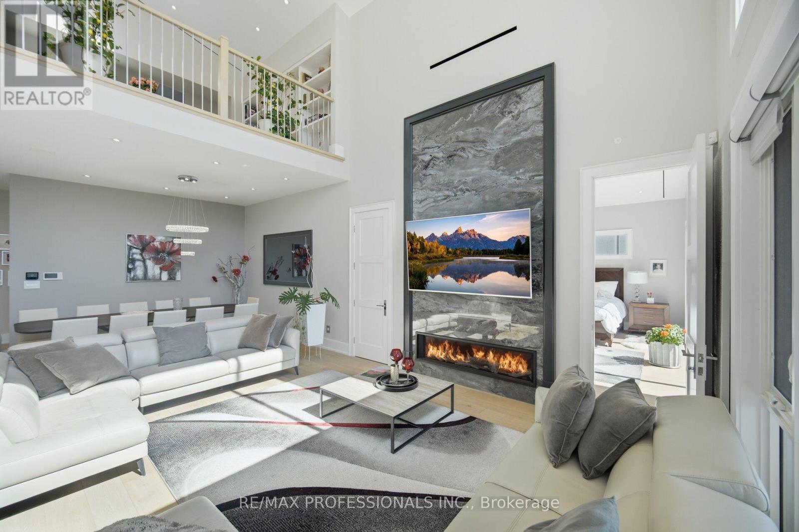 466 The Kingsway, Toronto, Ontario  M9A 3W4 - Photo 12 - W12982662