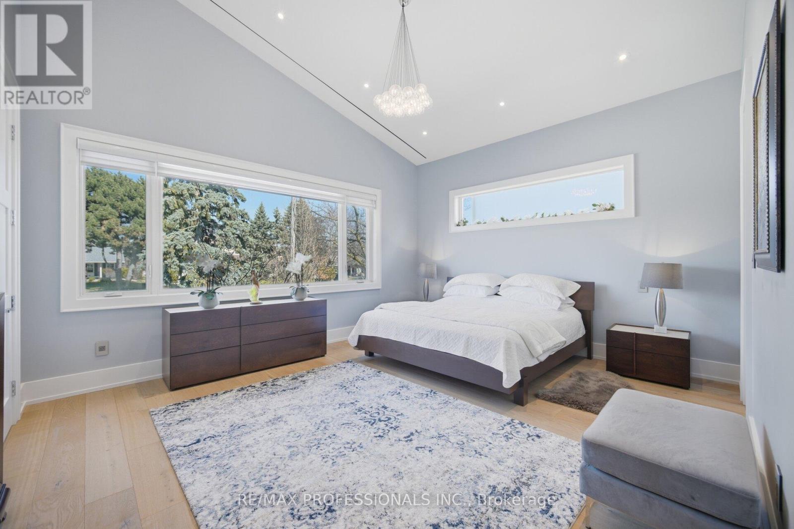 466 The Kingsway, Toronto, Ontario  M9A 3W4 - Photo 26 - W12982662