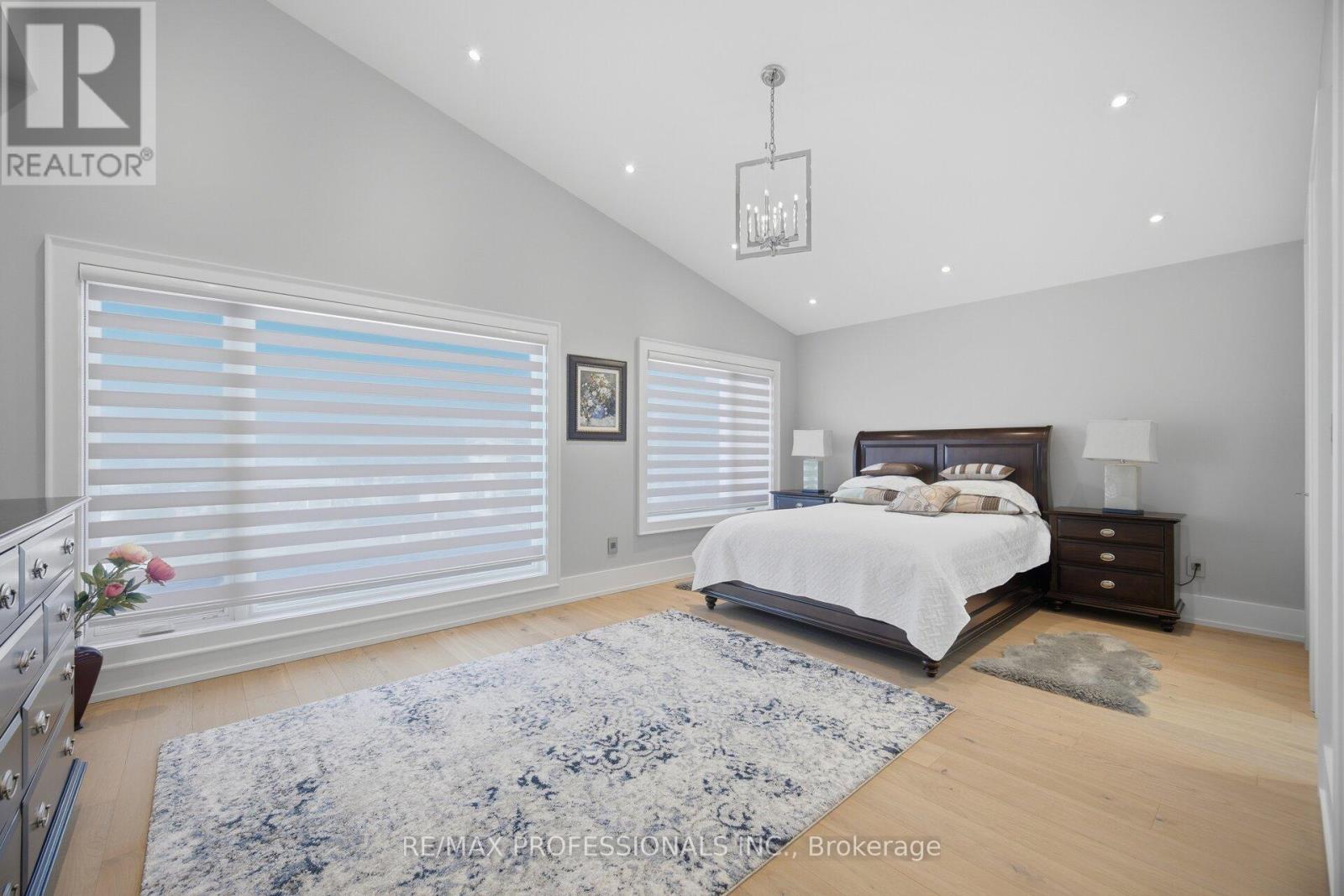 466 The Kingsway, Toronto, Ontario  M9A 3W4 - Photo 36 - W12982662