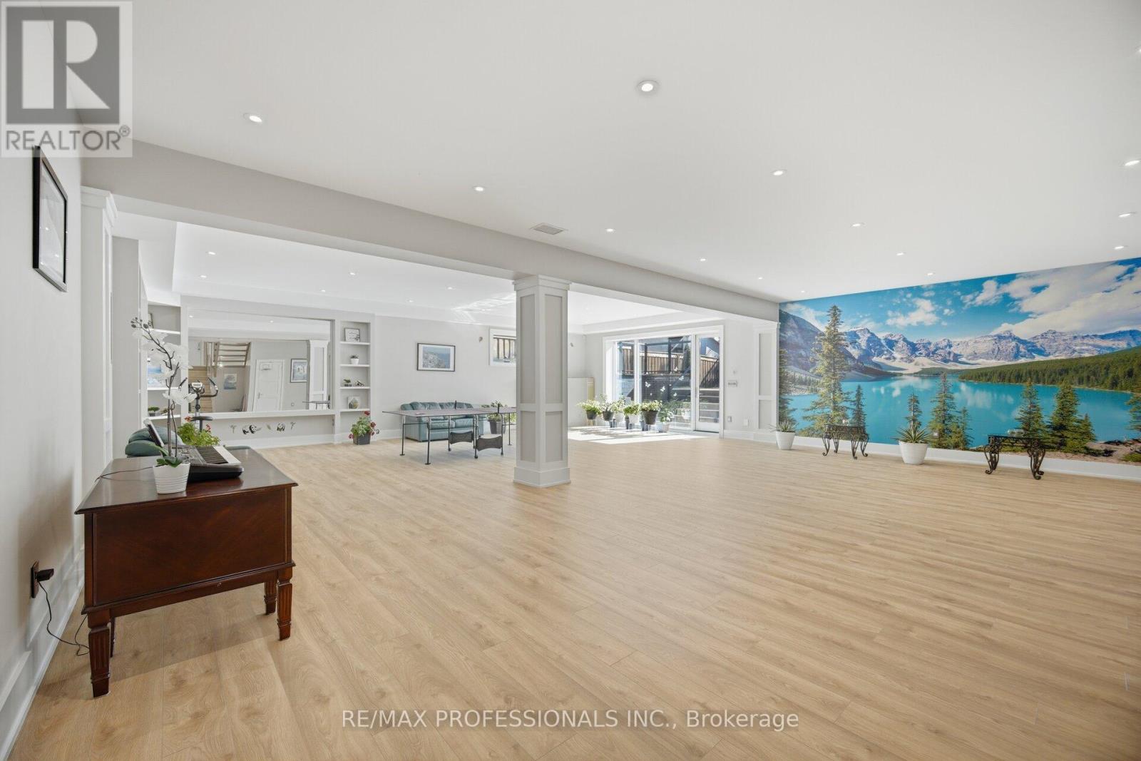 466 The Kingsway, Toronto, Ontario  M9A 3W4 - Photo 39 - W12982662