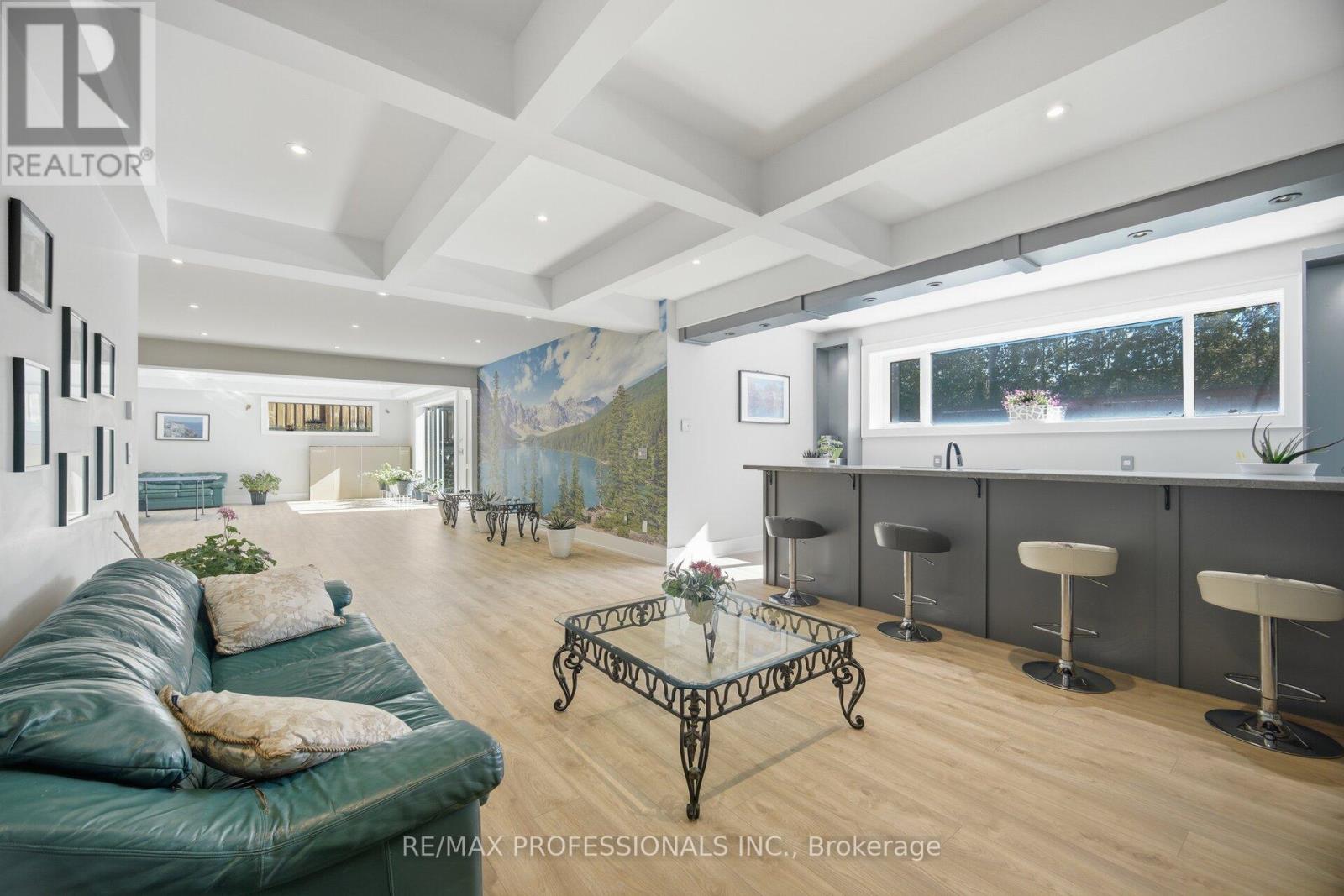 466 The Kingsway, Toronto, Ontario  M9A 3W4 - Photo 41 - W12982662