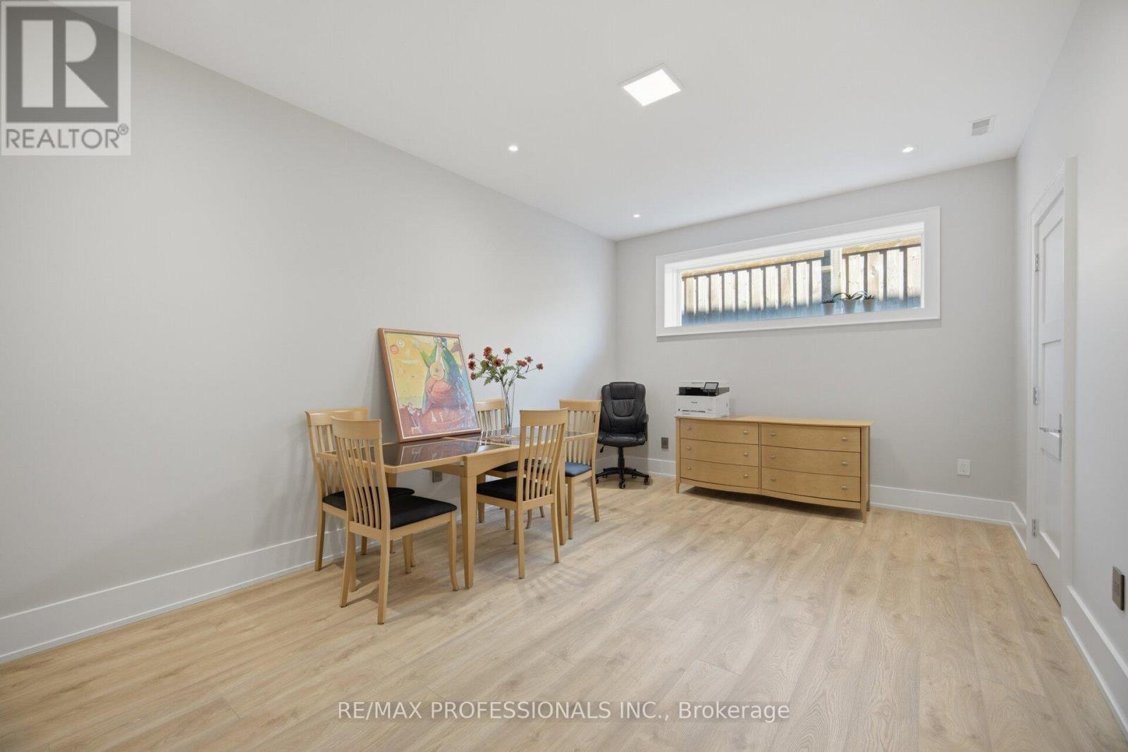 466 The Kingsway, Toronto, Ontario  M9A 3W4 - Photo 45 - W12982662