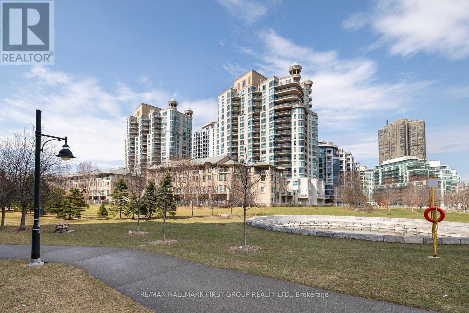 705 - 2111 LAKE SHORE BOULEVARD W, Toronto, Ontario