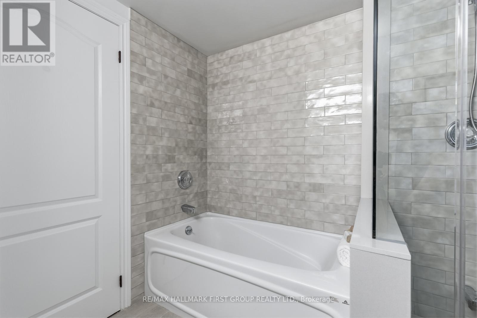 705 - 2111 Lake Shore Boulevard W, Toronto, Ontario  M8V 4B2 - Photo 15 - W12982672