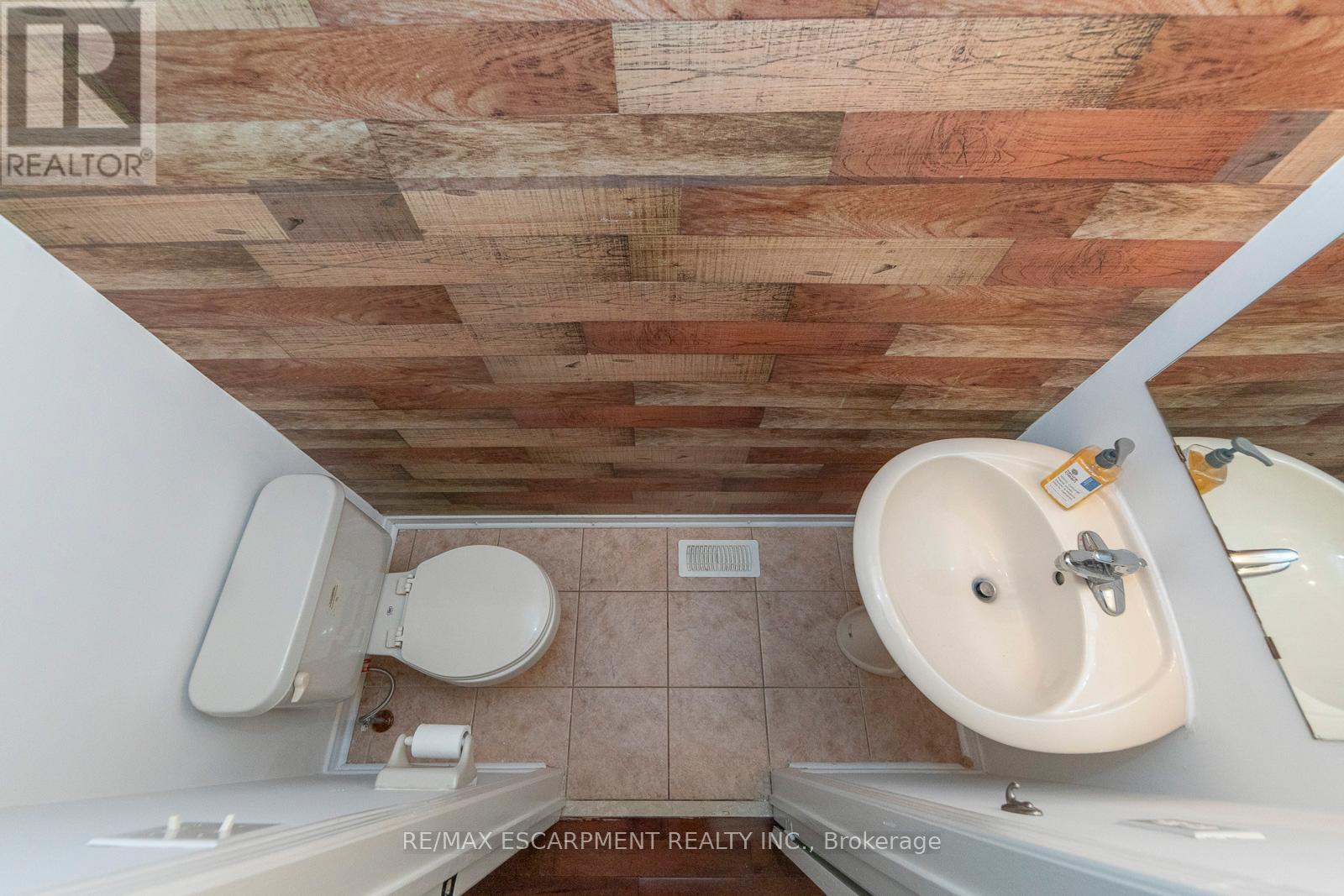 5811 Page Crescent, Burlington, Ontario  L7L 7N9 - Photo 26 - W12982682