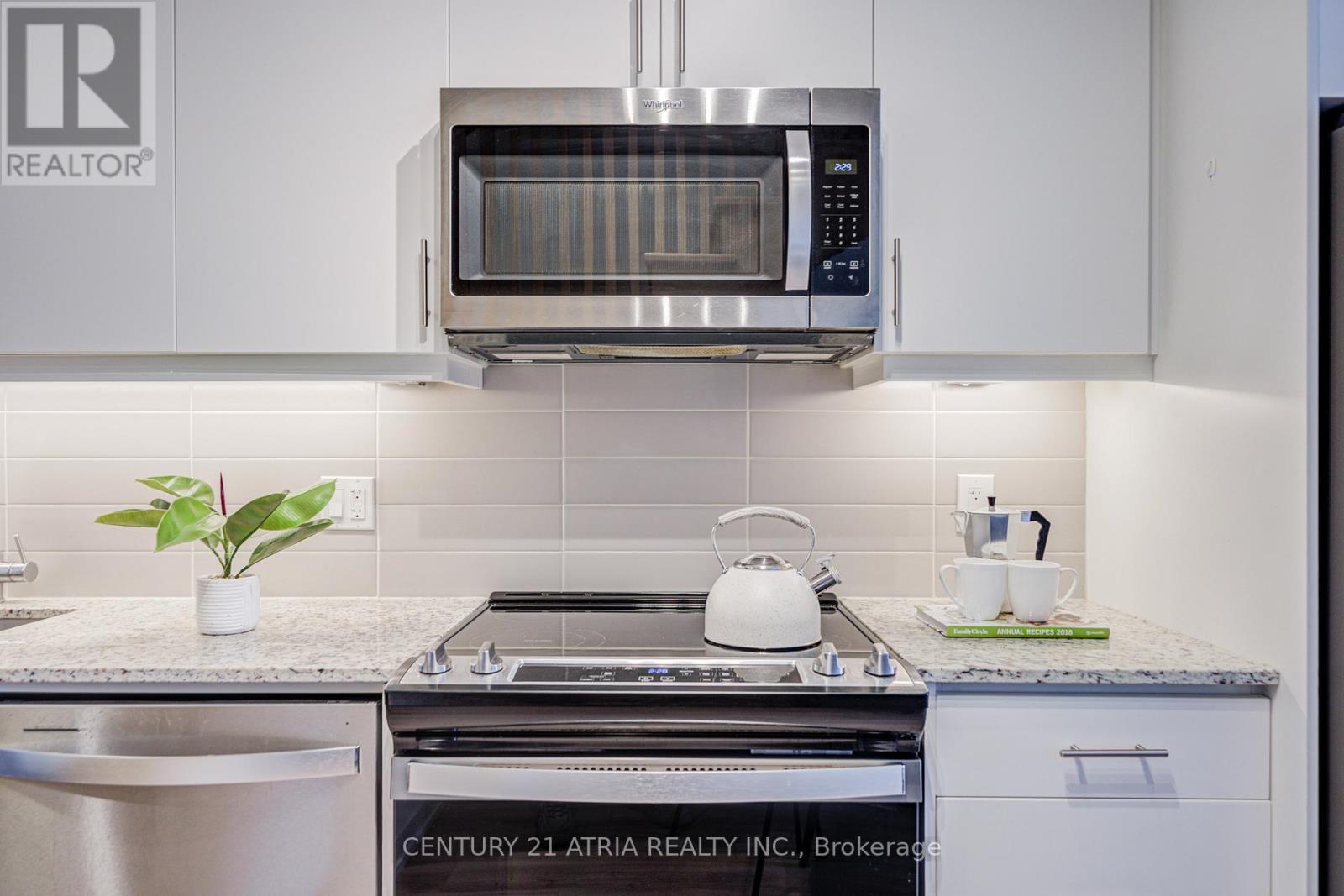 101 - 335 Wheat Boom Drive, Oakville, Ontario  L6H 7Y1 - Photo 11 - W12982712