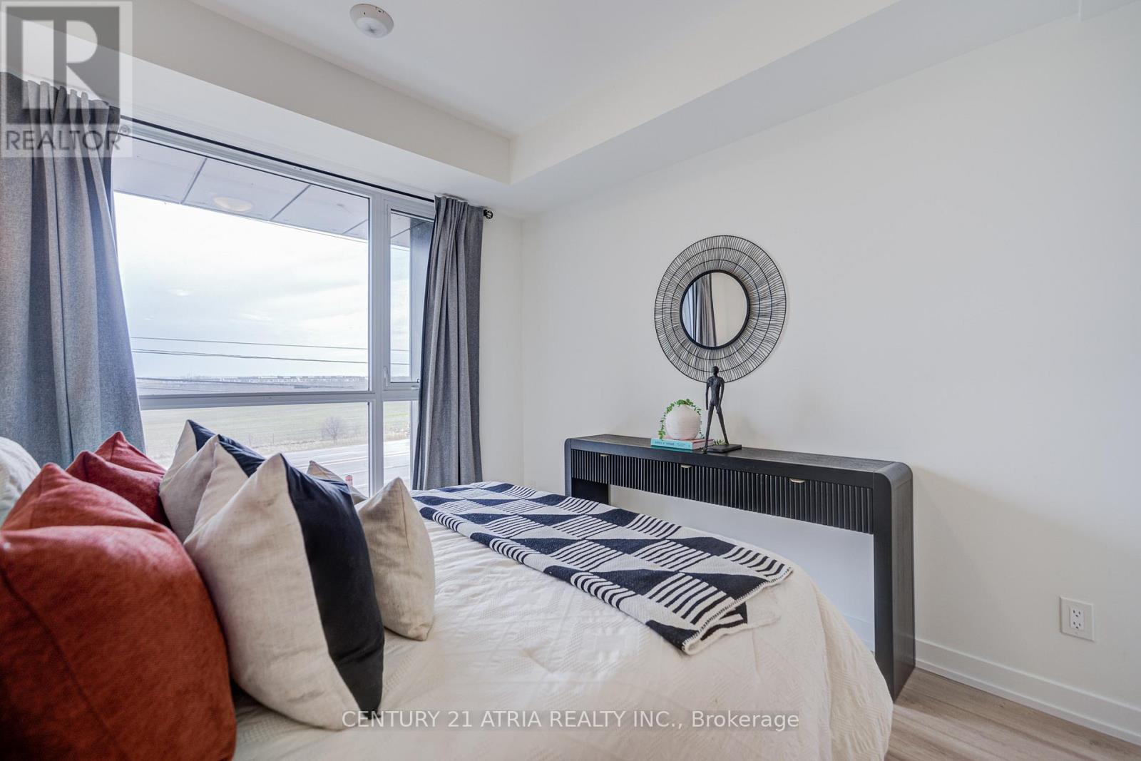 101 - 335 Wheat Boom Drive, Oakville, Ontario  L6H 7Y1 - Photo 26 - W12982712