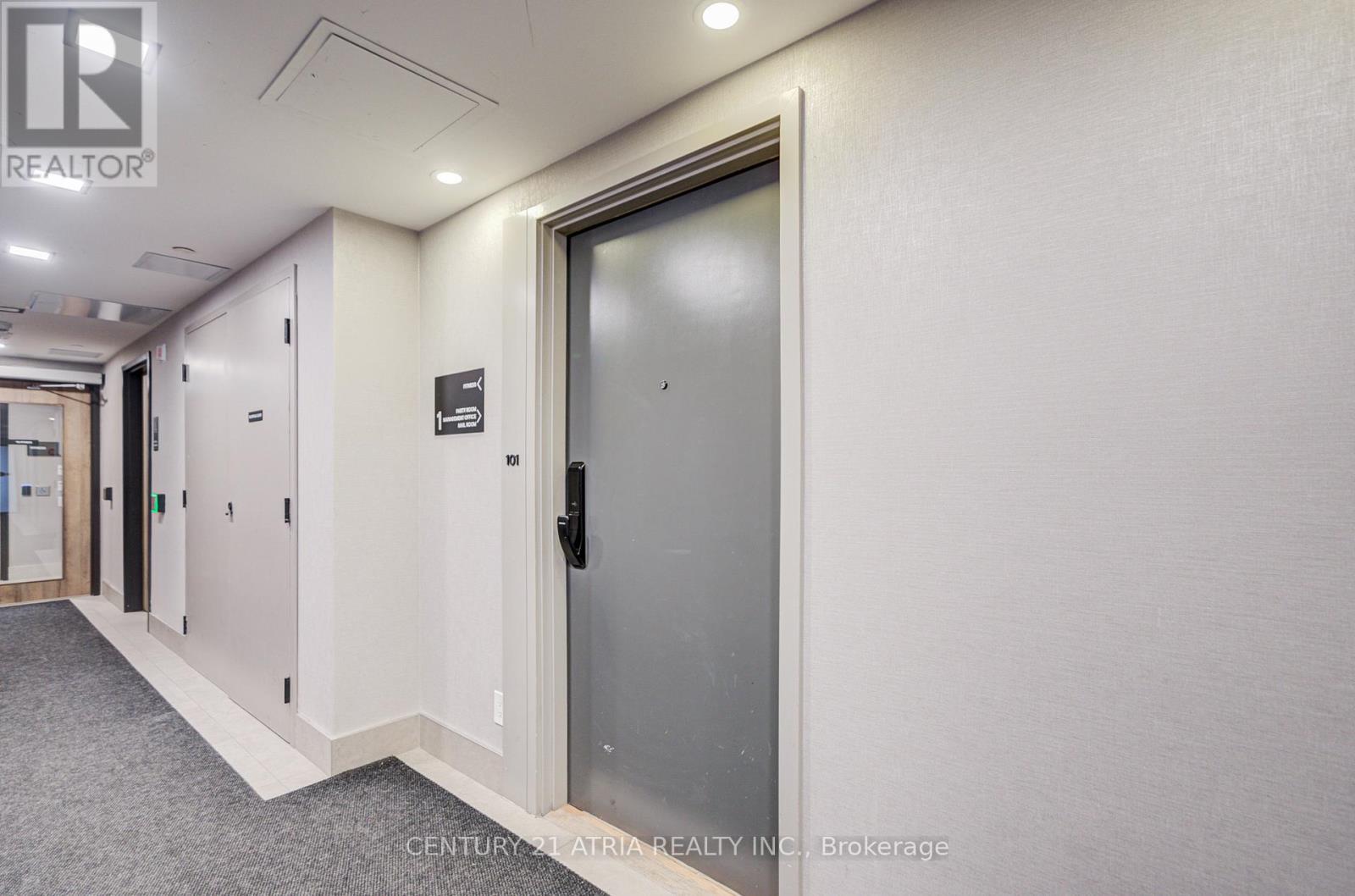 101 - 335 Wheat Boom Drive, Oakville, Ontario  L6H 7Y1 - Photo 5 - W12982712