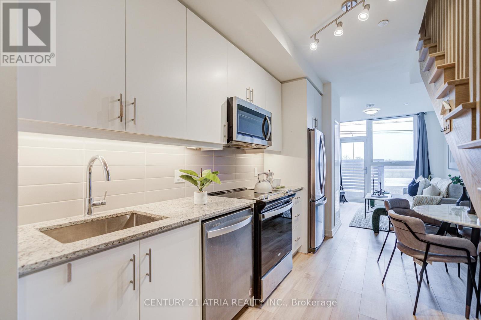 101 - 335 Wheat Boom Drive, Oakville, Ontario  L6H 7Y1 - Photo 8 - W12982712