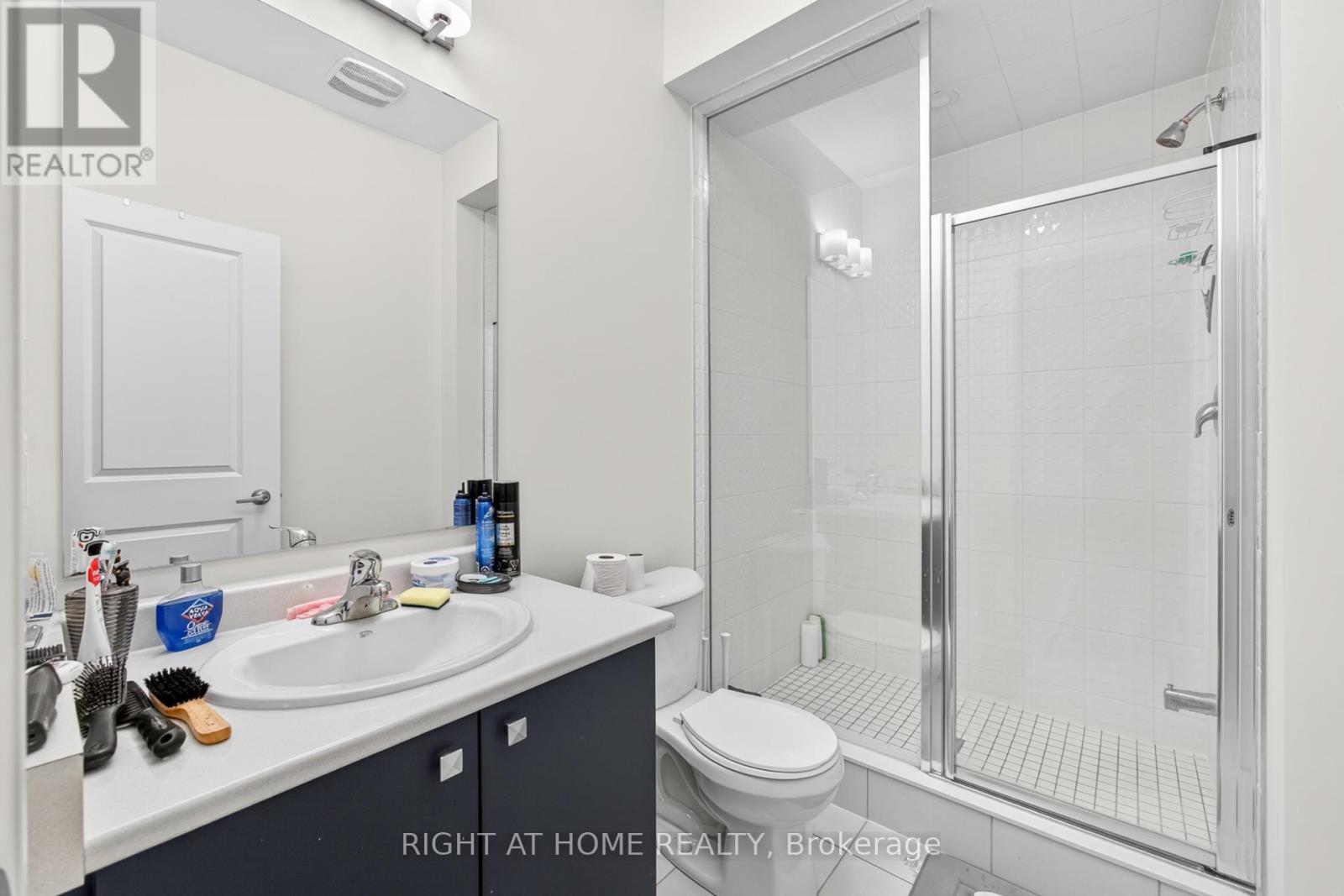 24 Monreau Drive, Brampton, Ontario  L7A 5M1 - Photo 9 - W12982714