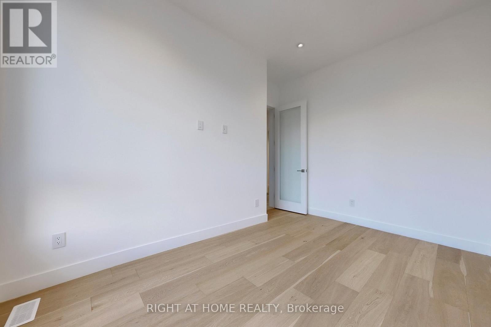 Unknown Address, ,     - Photo 18 - W12982740