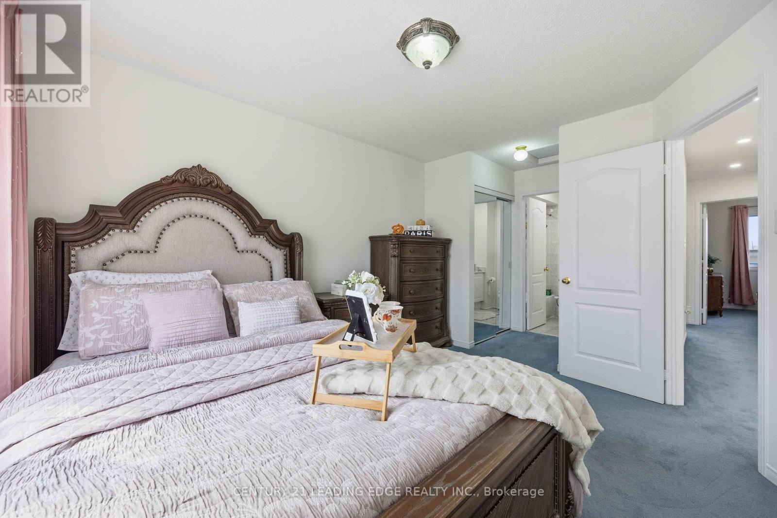 38 Viella Street, Toronto, Ontario  M6N 5C8 - Photo 22 - W12982742