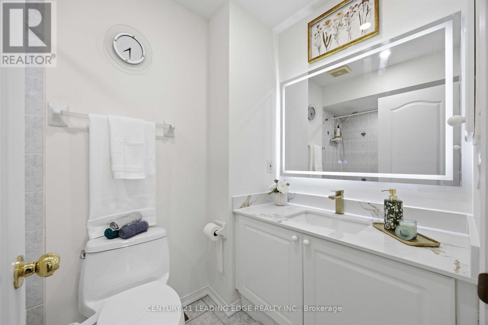 38 Viella Street, Toronto, Ontario  M6N 5C8 - Photo 25 - W12982742