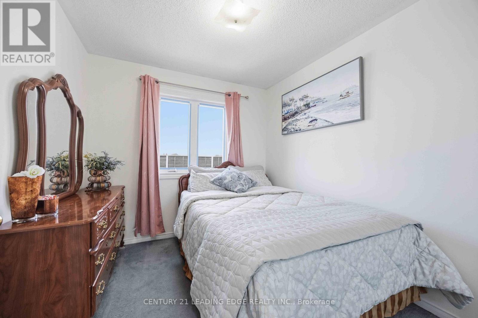 38 Viella Street, Toronto, Ontario  M6N 5C8 - Photo 26 - W12982742