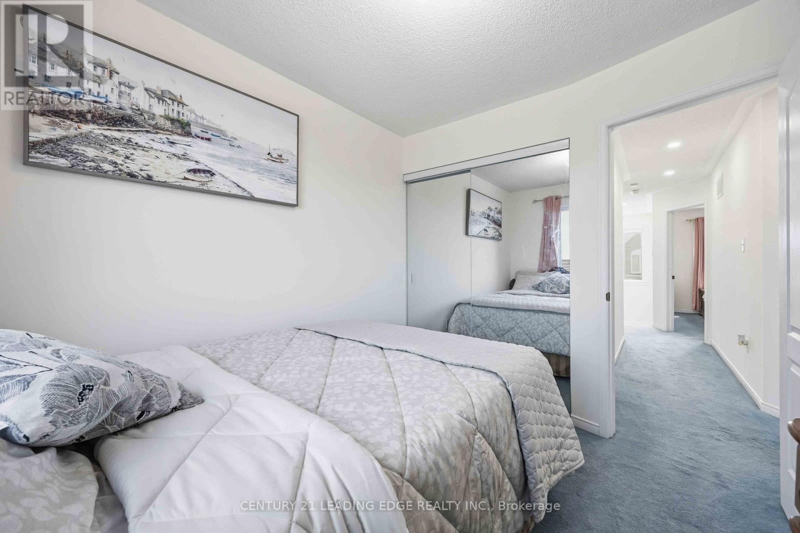 38 Viella Street, Toronto, Ontario  M6N 5C8 - Photo 27 - W12982742