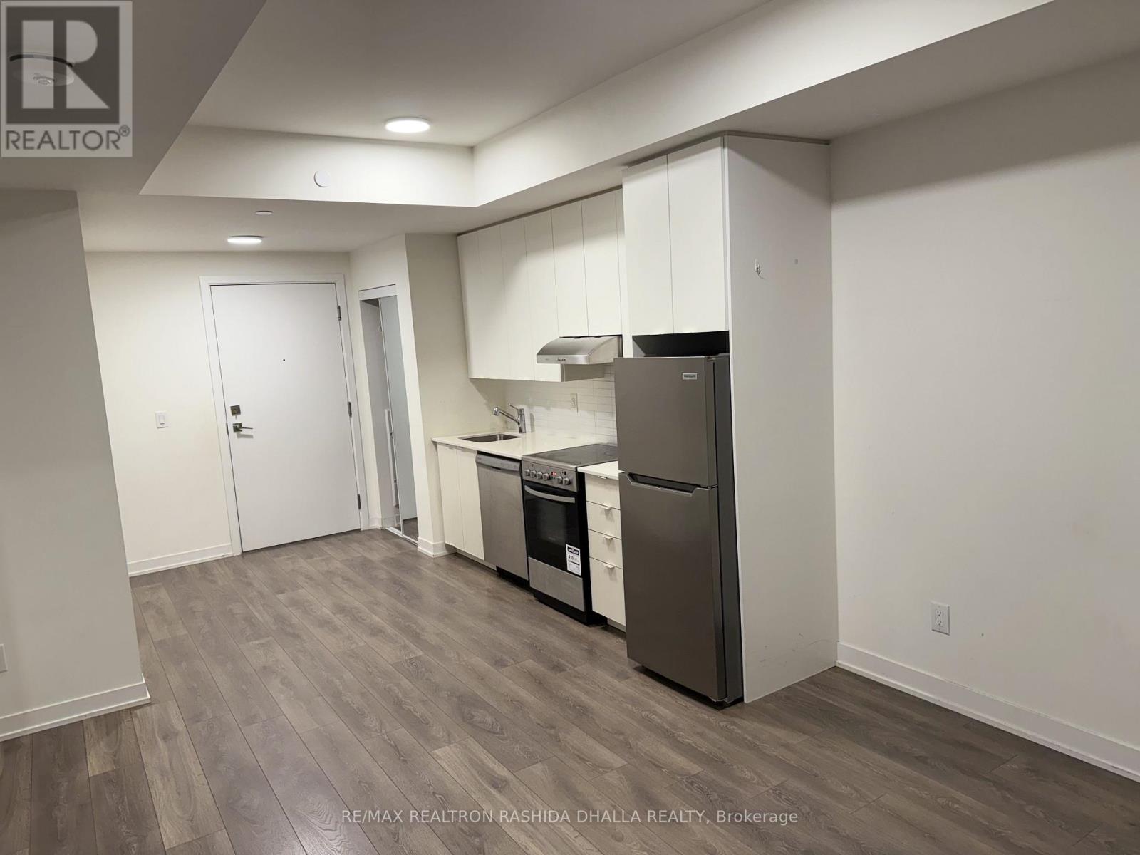 305 - 160 Canon Jackson Drive, Toronto, Ontario  M6M 0B6 - Photo 11 - W12982796