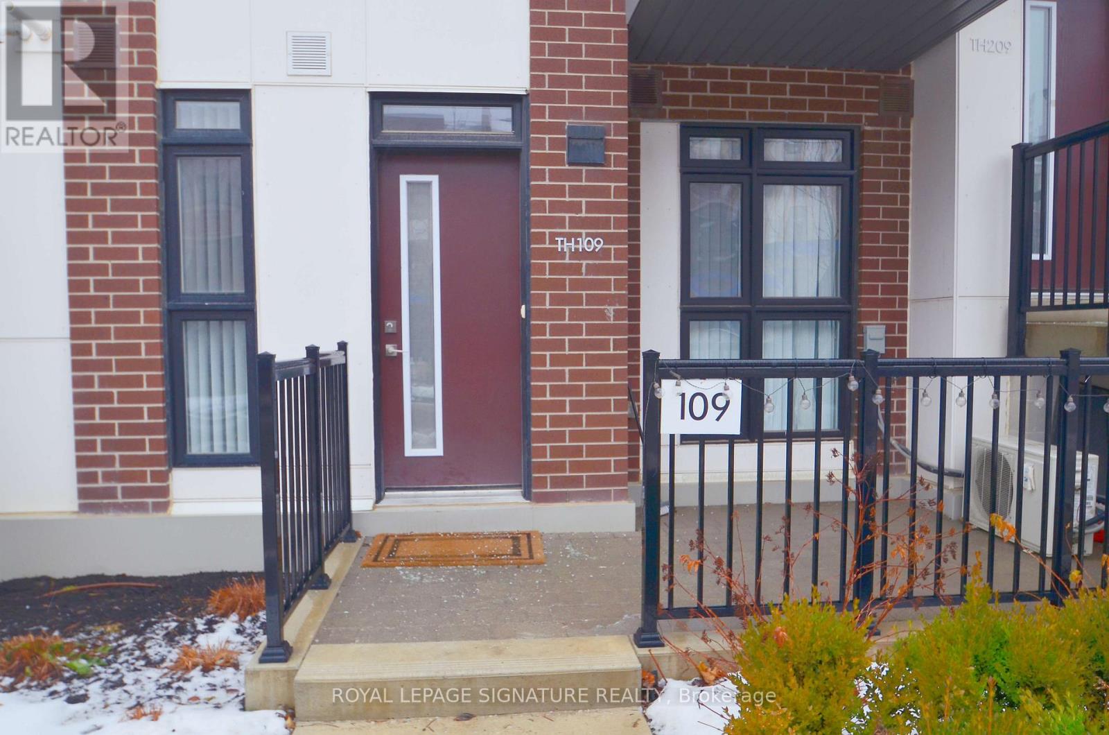 109 - 100 CANON JACKSON DRIVE, Toronto, Ontario