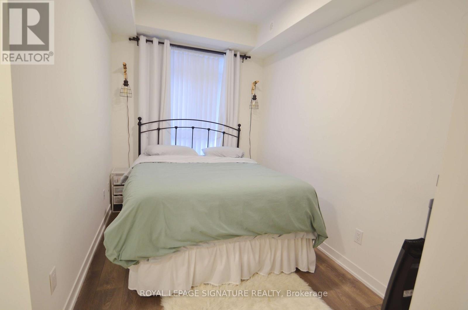 109 - 100 Canon Jackson Drive, Toronto, Ontario  M6M 0C1 - Photo 8 - W12982798