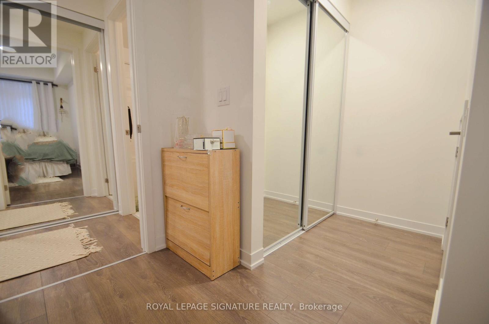 109 - 100 Canon Jackson Drive, Toronto, Ontario  M6M 0C1 - Photo 9 - W12982798