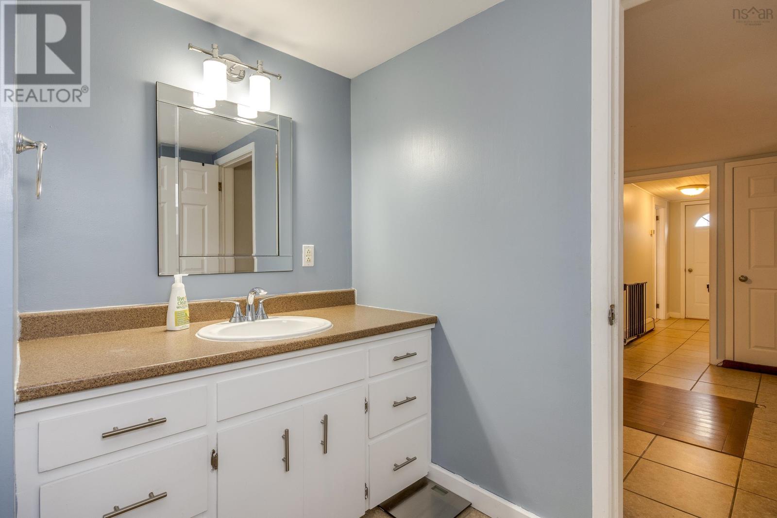 4168 1 Highway, South Berwick, Nova Scotia  B0P 1E0 - Photo 14 - 202607008