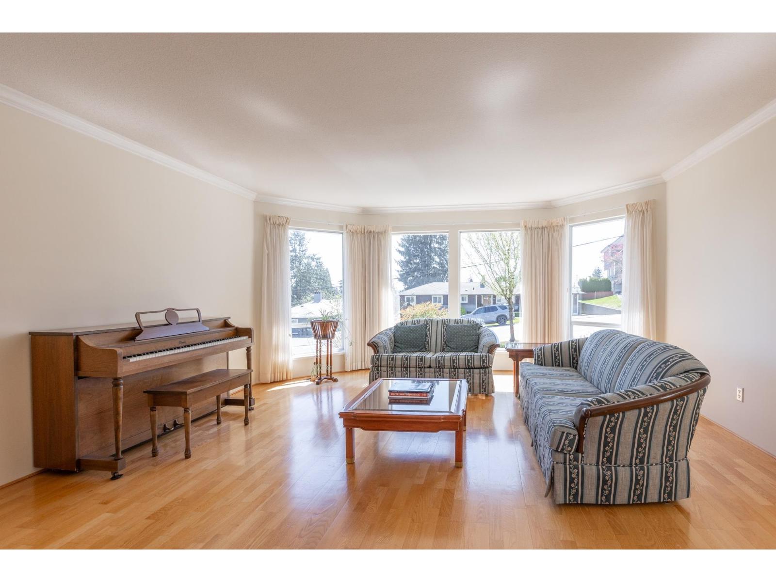 19091 61a Avenue, Surrey, British Columbia  V3S 8C8 - Photo 5 - R3109344