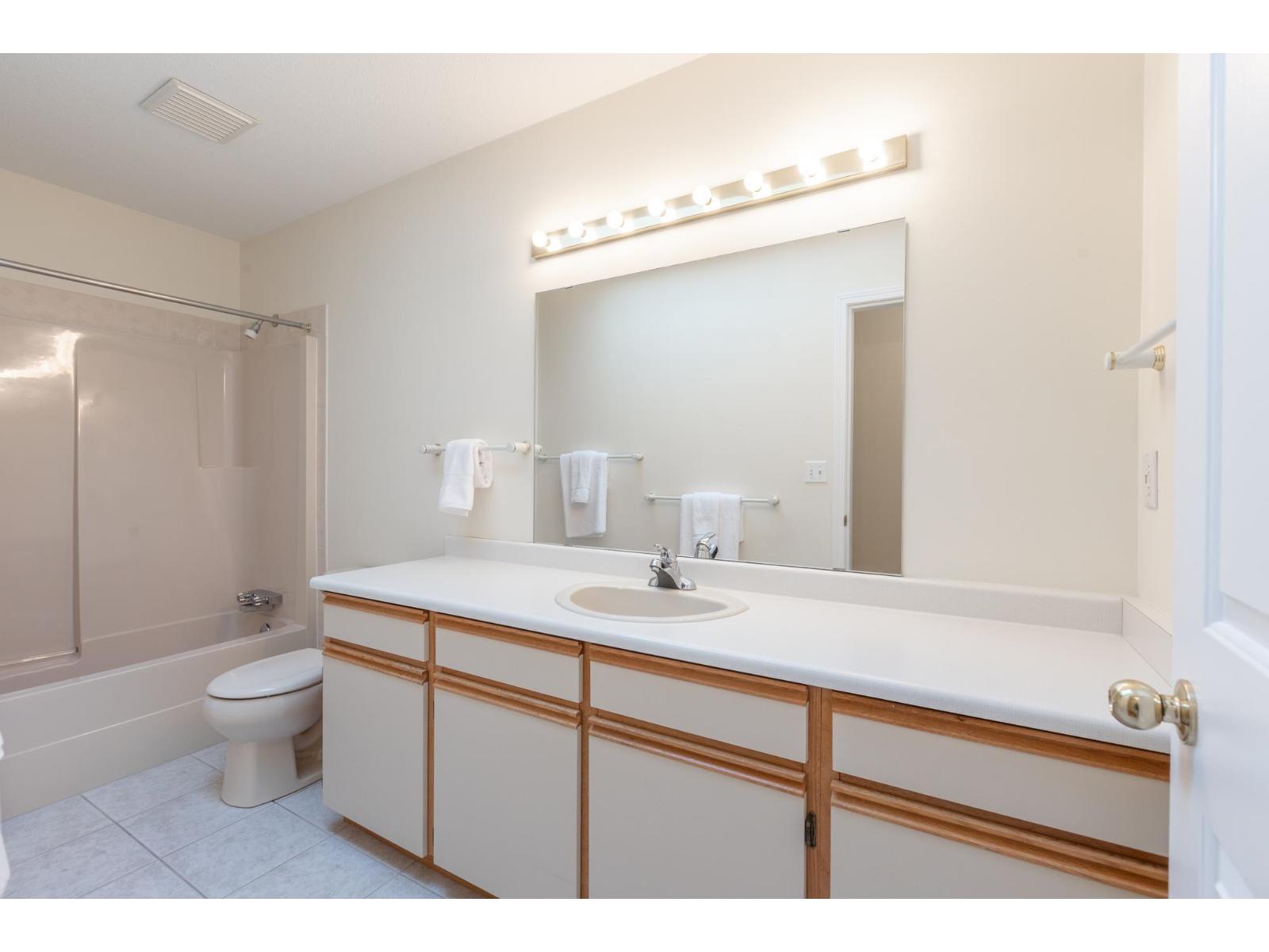 19091 61a Avenue, Surrey, British Columbia  V3S 8C8 - Photo 30 - R3109344