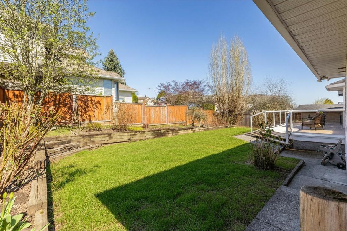 19091 61a Avenue, Surrey, British Columbia  V3S 8C8 - Photo 38 - R3109344