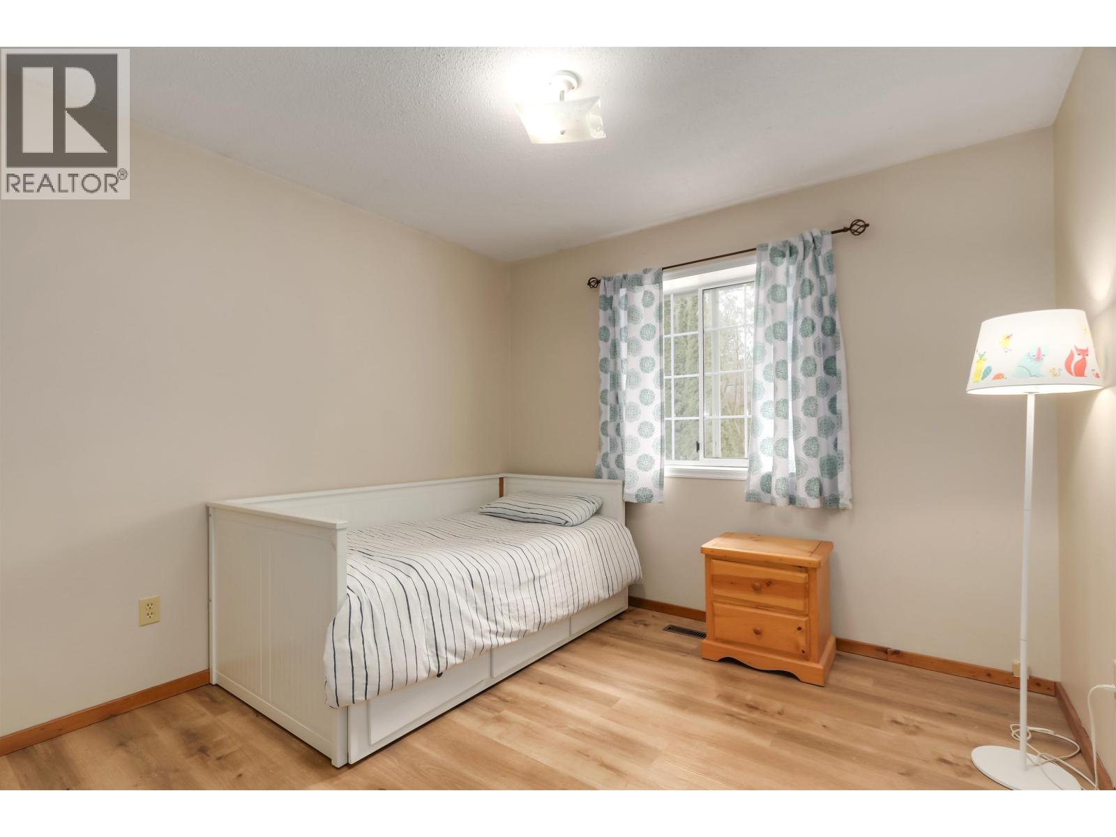 229 W 22nd Street, North Vancouver, British Columbia  V7M 2A2 - Photo 15 - R3107292