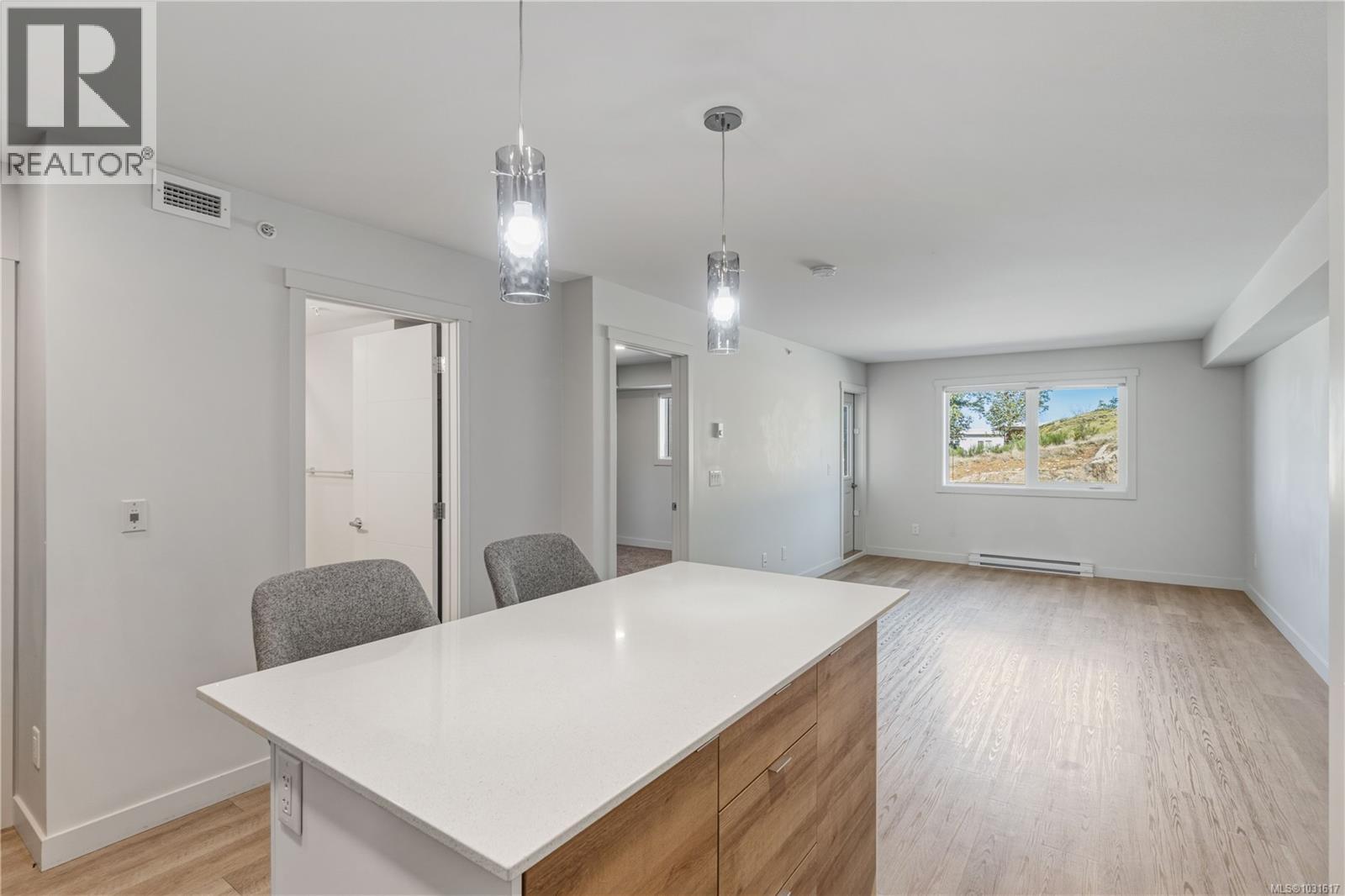 304 4820 Cedar Ridge Pl, Nanaimo, British Columbia  V9T 0M7 - Photo 5 - 1031617