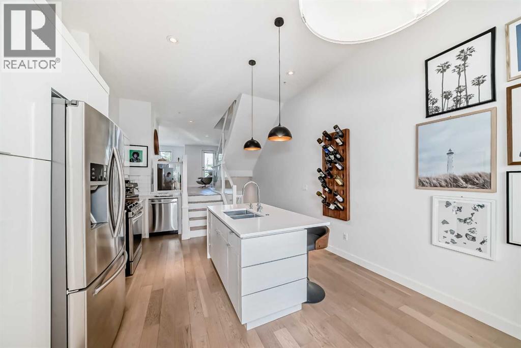 109, 15 Rosscarrock Gate Sw, Calgary, Alberta  T3C 1E6 - Photo 9 - A2286369